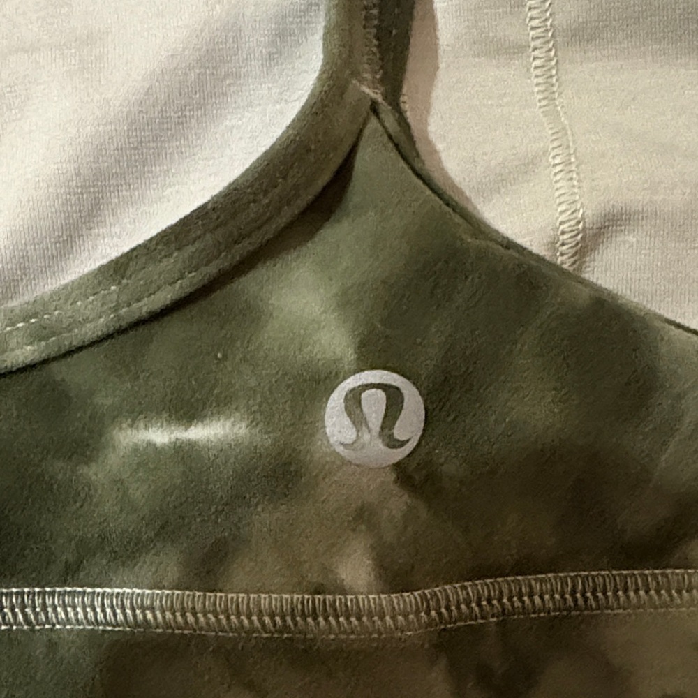 Women's Tie-Dye Sports Bra Lululemon Size 8 - Picture 3 of 4